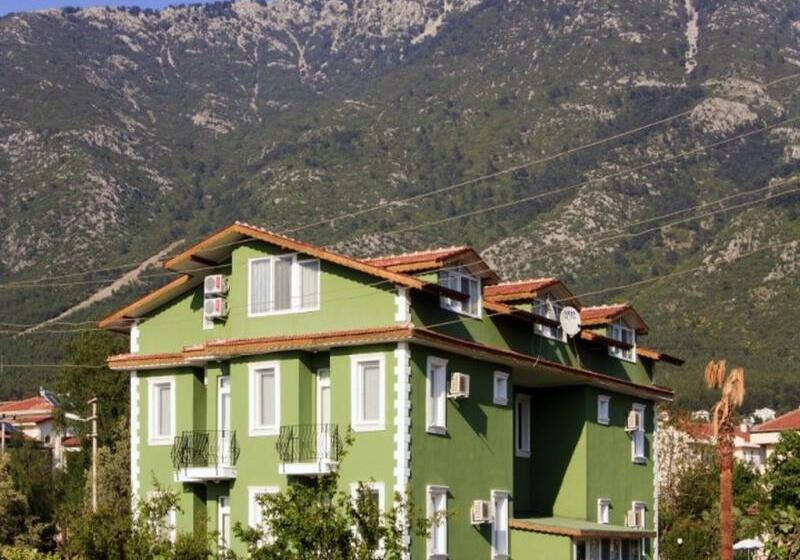 Отель The Green Valley