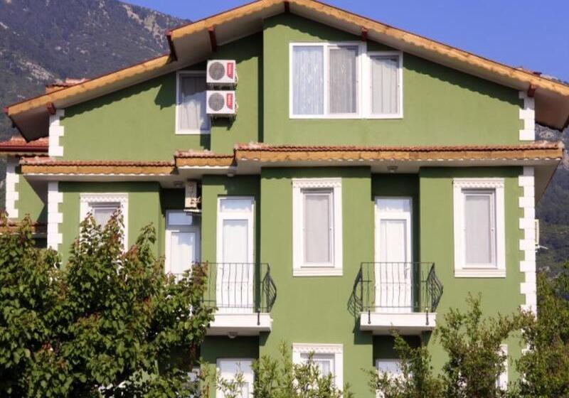 Отель The Green Valley