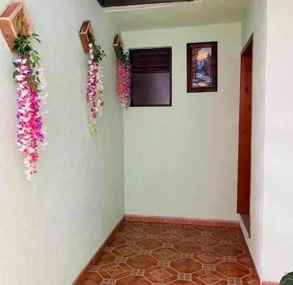 ホテル Tres Flores