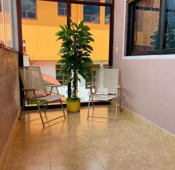 ホテル Tres Flores