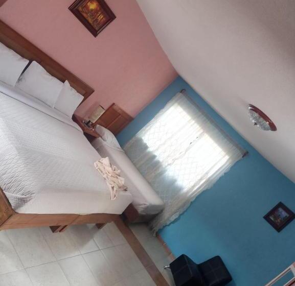 בית מלון כפרי Tres Flores