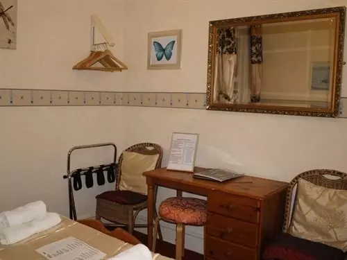 Пансион The Douglas Guest House