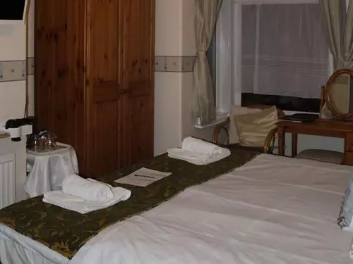 Пансион The Douglas Guest House