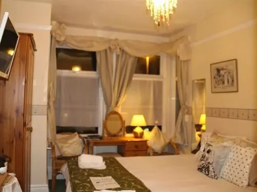 Пансион The Douglas Guest House