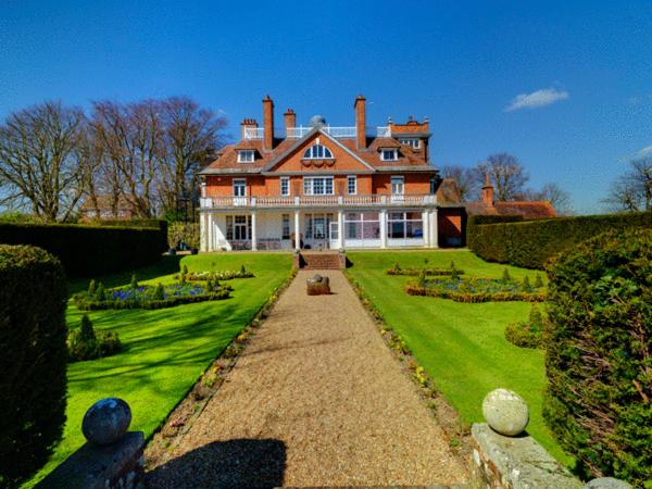 بنسيون Saltcote Place