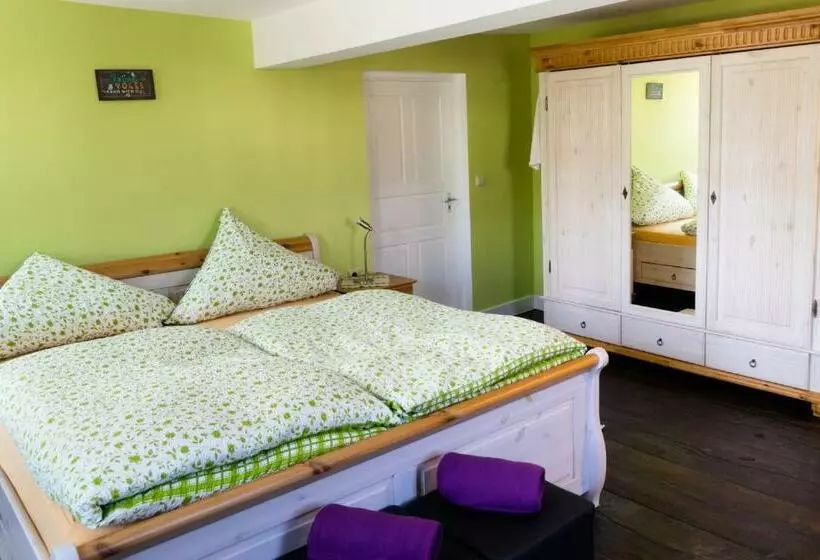 Aamiaismajoitus (B&B) Allerhand Gästezimmer Nohen