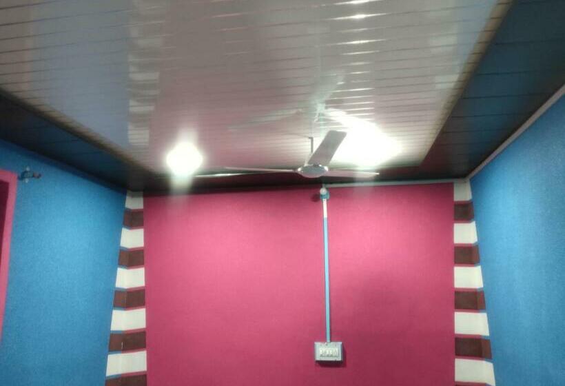 ホテル Aastha Farm