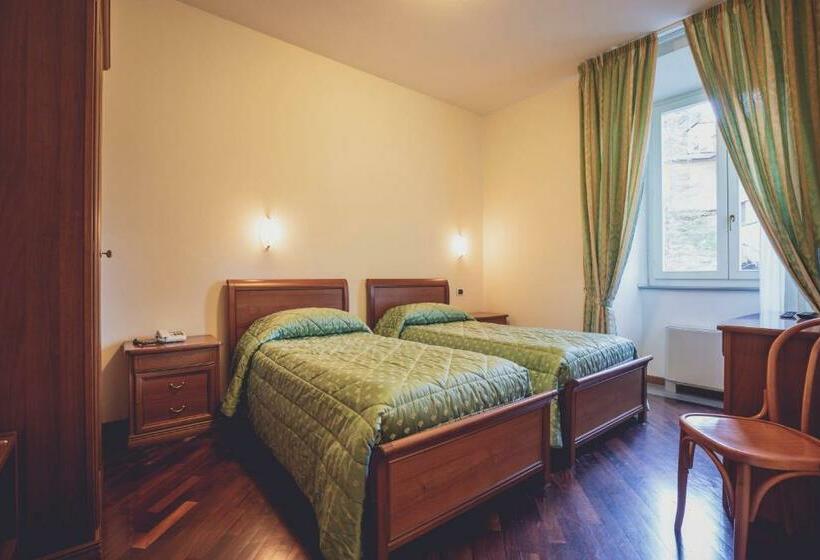 فندق Albergo Ristorante Pasqui