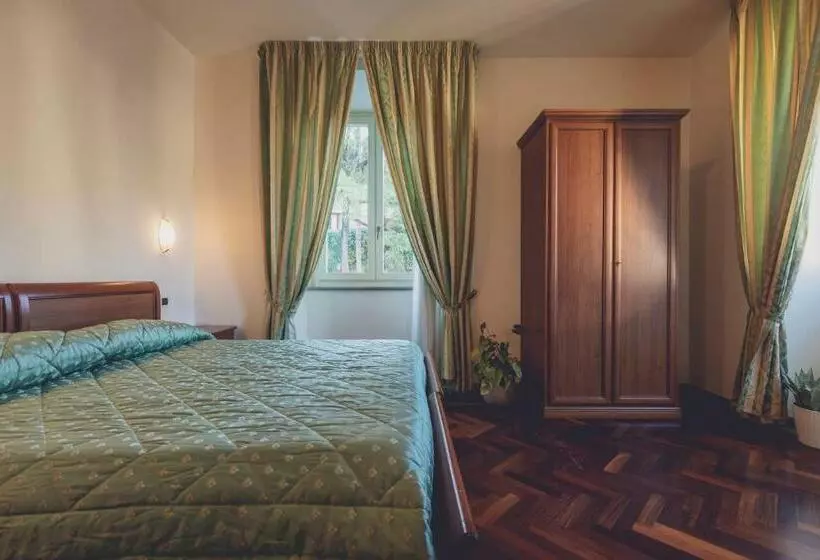 Hotelli Albergo Ristorante Pasqui