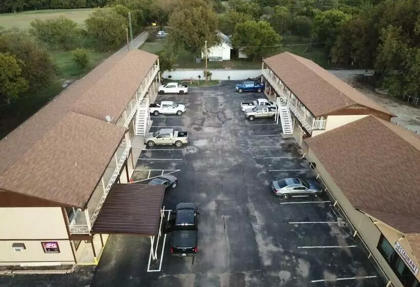 Hotelli Executive Inn