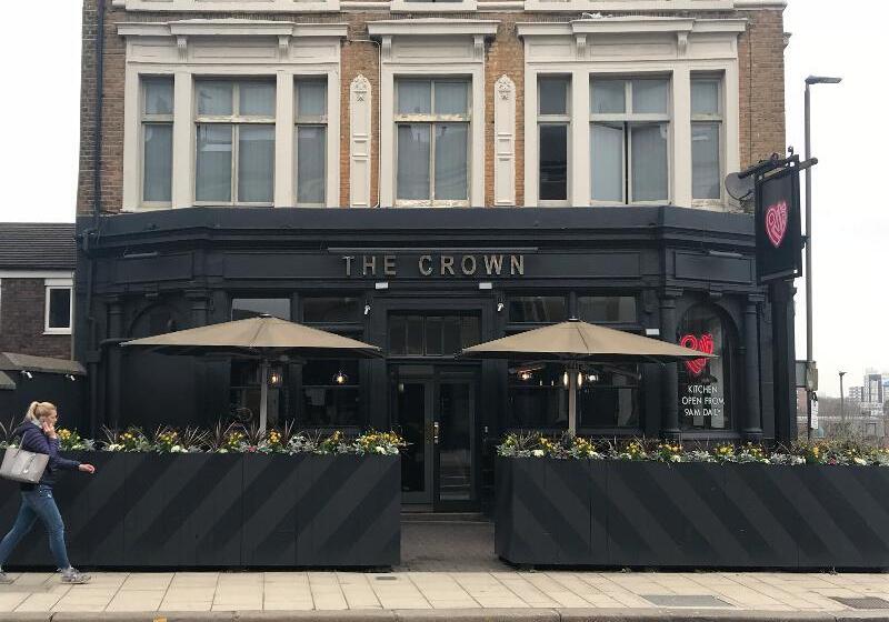 旅馆 Publove @ The Crown Battersea