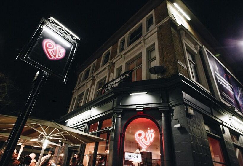 旅馆 Publove @ The Crown Battersea