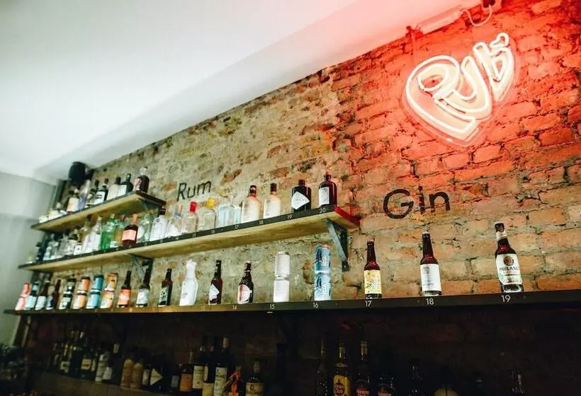 Общежитие Publove @ The Crown Battersea