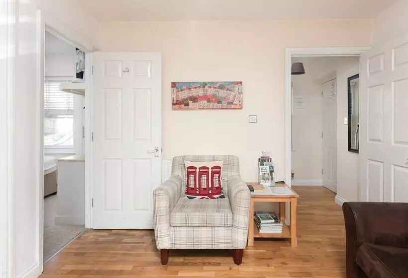 Bath Breaks Apartments