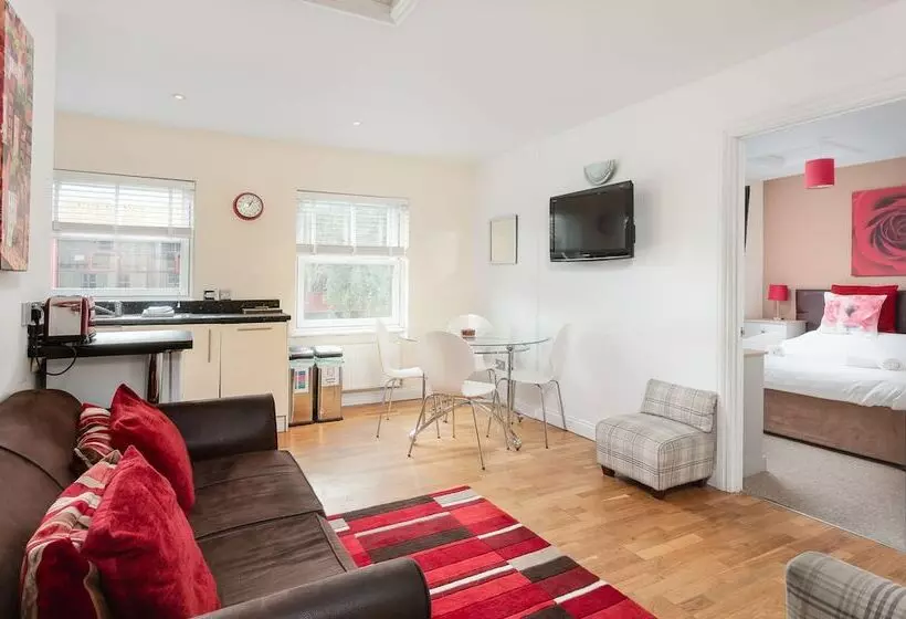 Bath Breaks Apartments