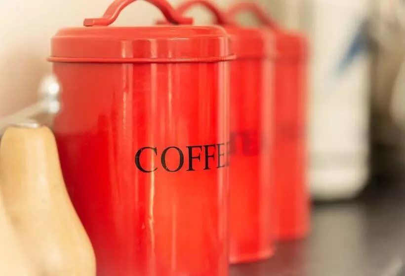 Bath Breaks Apartments