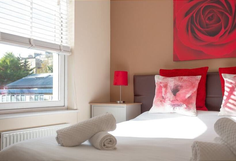 Bath Breaks Apartments