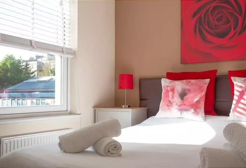 Bath Breaks Apartments