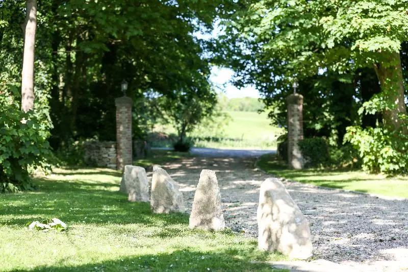 مبيت وإفطار Kingston Country Courtyard