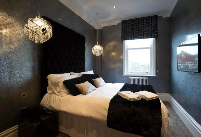 Mode Breck Apartments