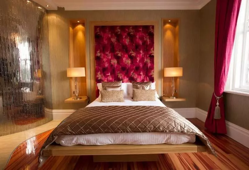 Mode Breck Apartments