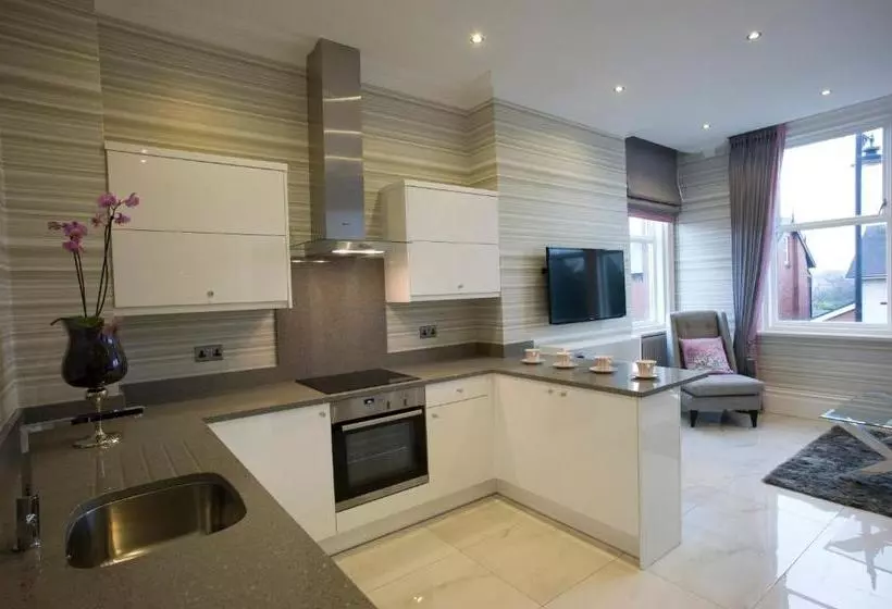 Mode Breck Apartments