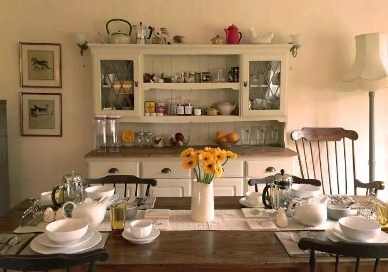 Calendar Cottage Bed & Breakfast