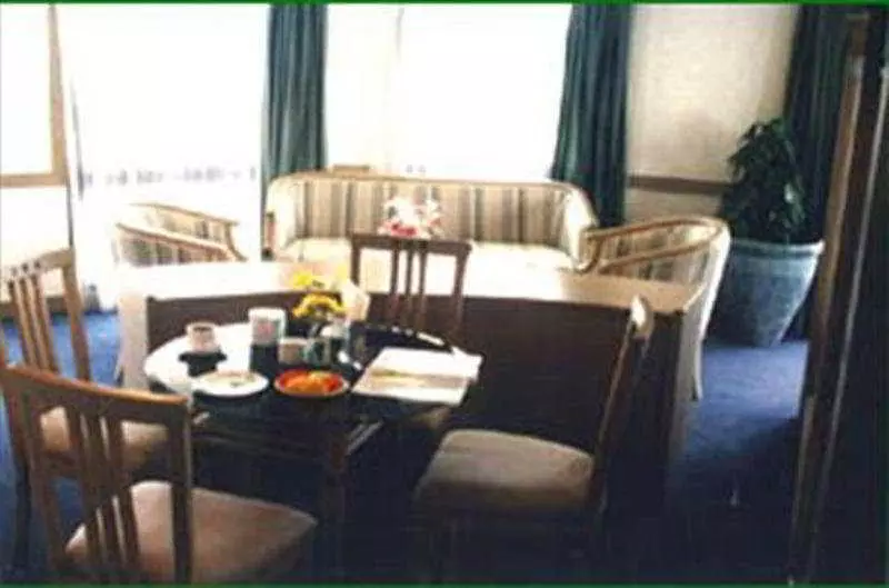 هتل Agas Internasional Solo