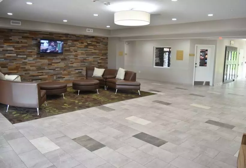 호텔 Candlewood Suites Independence, An Ihg