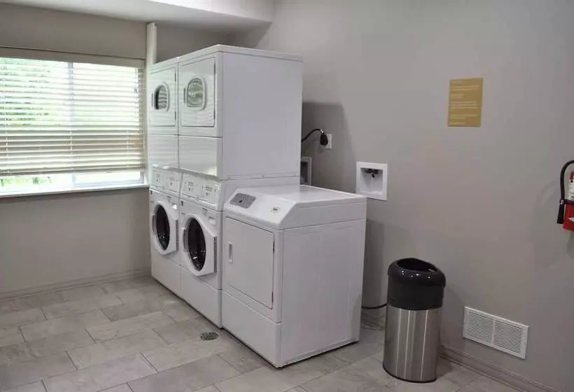 호텔 Candlewood Suites Independence, An Ihg