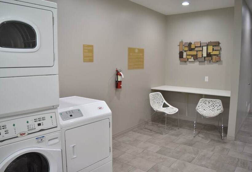 فندق Candlewood Suites Independence, An Ihg