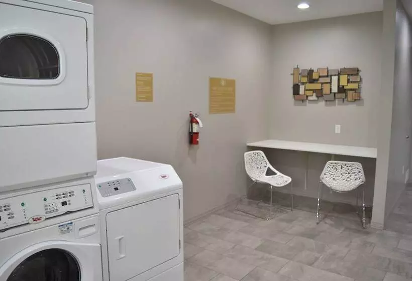 호텔 Candlewood Suites Independence, An Ihg