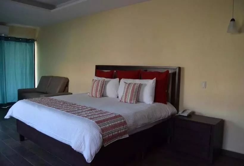 فندق Chapala Country