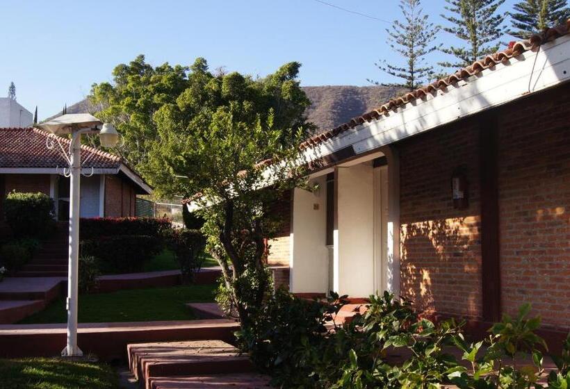 فندق Chapala Country