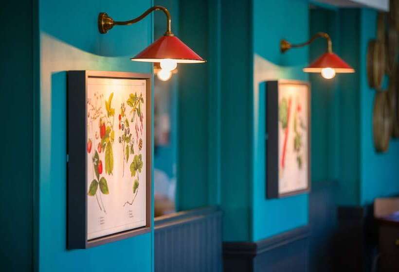 בית מלון כפרי County Arms