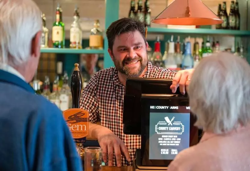 ホテル County Arms