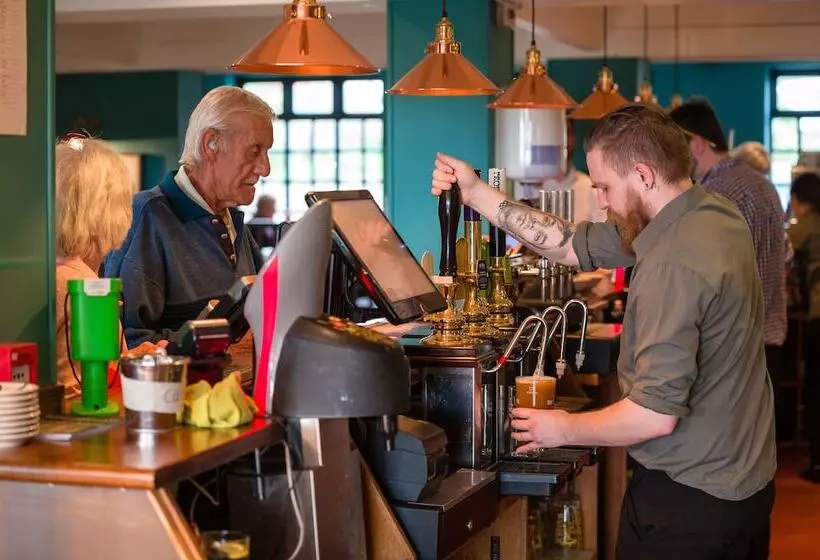 ホテル County Arms