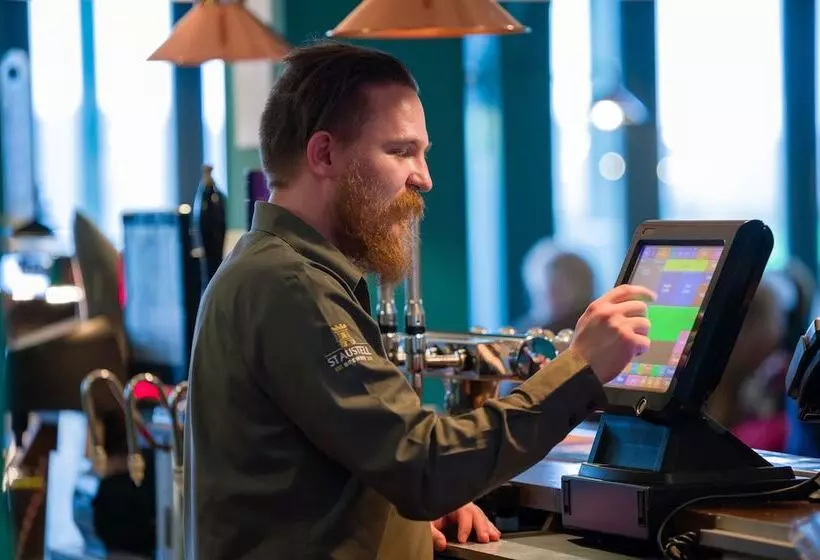 ホテル County Arms