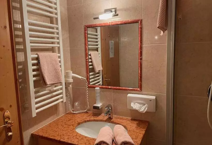 ホテル Gasthof Bacher