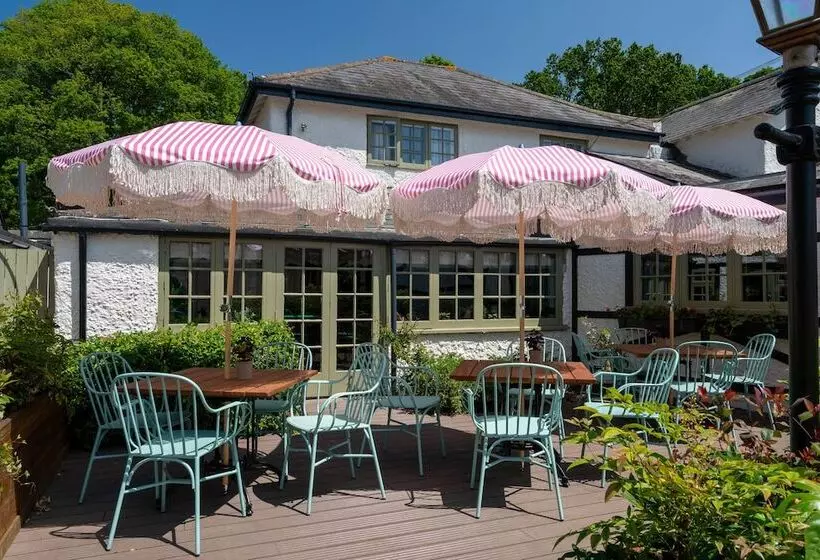 Отель High Corner Inn