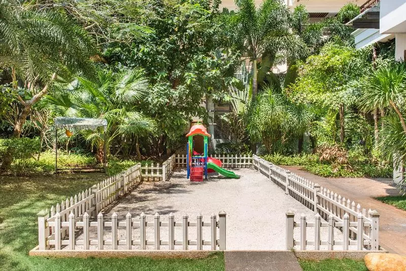 هتل Holiday Inn Express Haikou West Coast, An Ihg