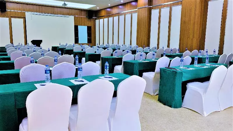 هتل Holiday Inn Express Haikou West Coast, An Ihg