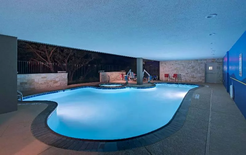 ホテル Holiday Inn Express & Suites Austin Nw Four Points, An Ihg