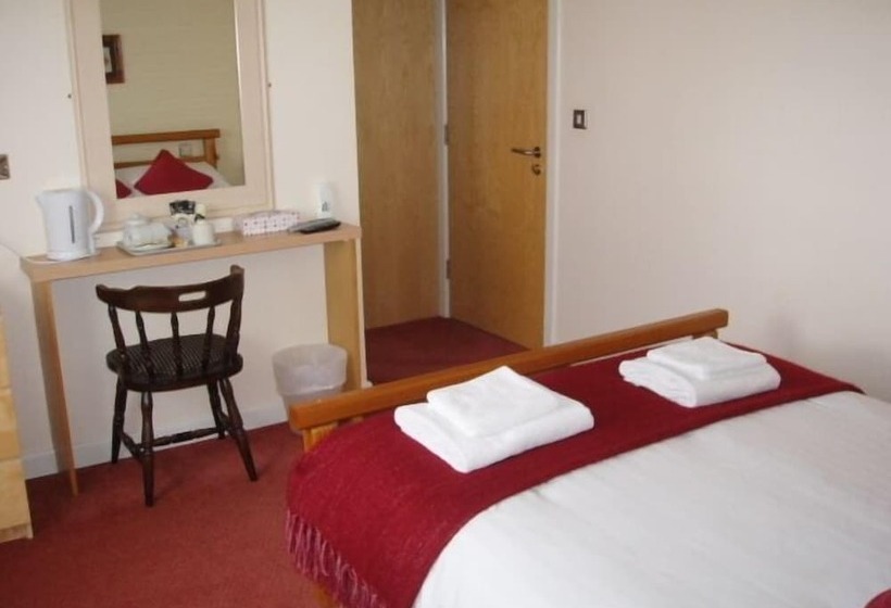 ホテル Leaking Well, Dunhampton