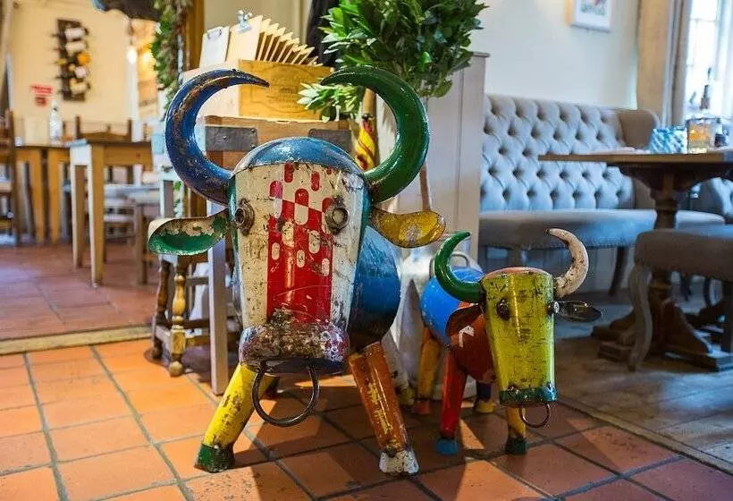 Hotel The Bull Inn Pub