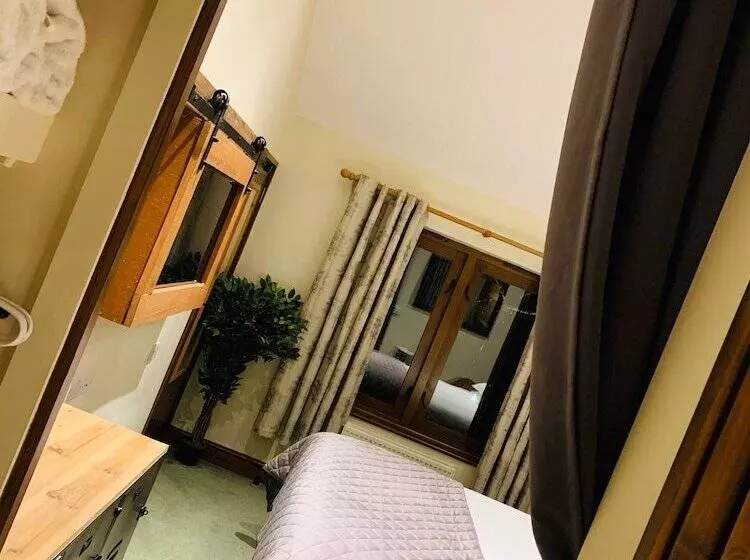 Hotel The Bull Inn Pub