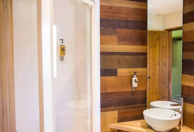 Hotel The Bull Inn Pub