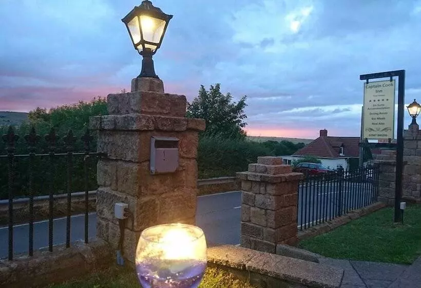 בית מלון כפרי The Captain Cook Inn