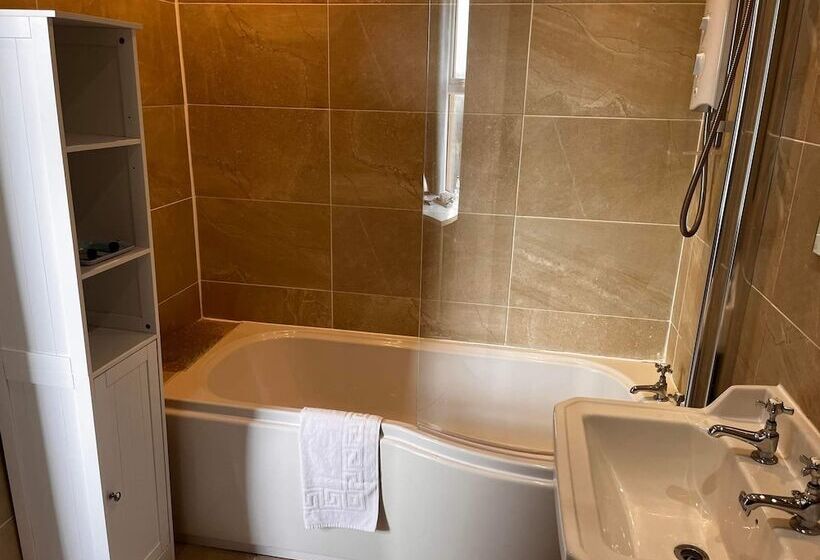 فندق The Captain Cook Inn