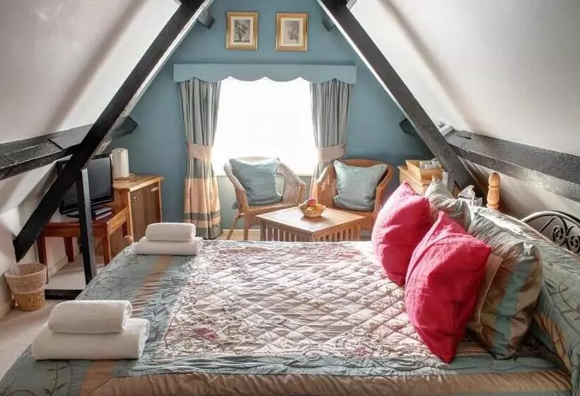 فندق The Tollgate Inn